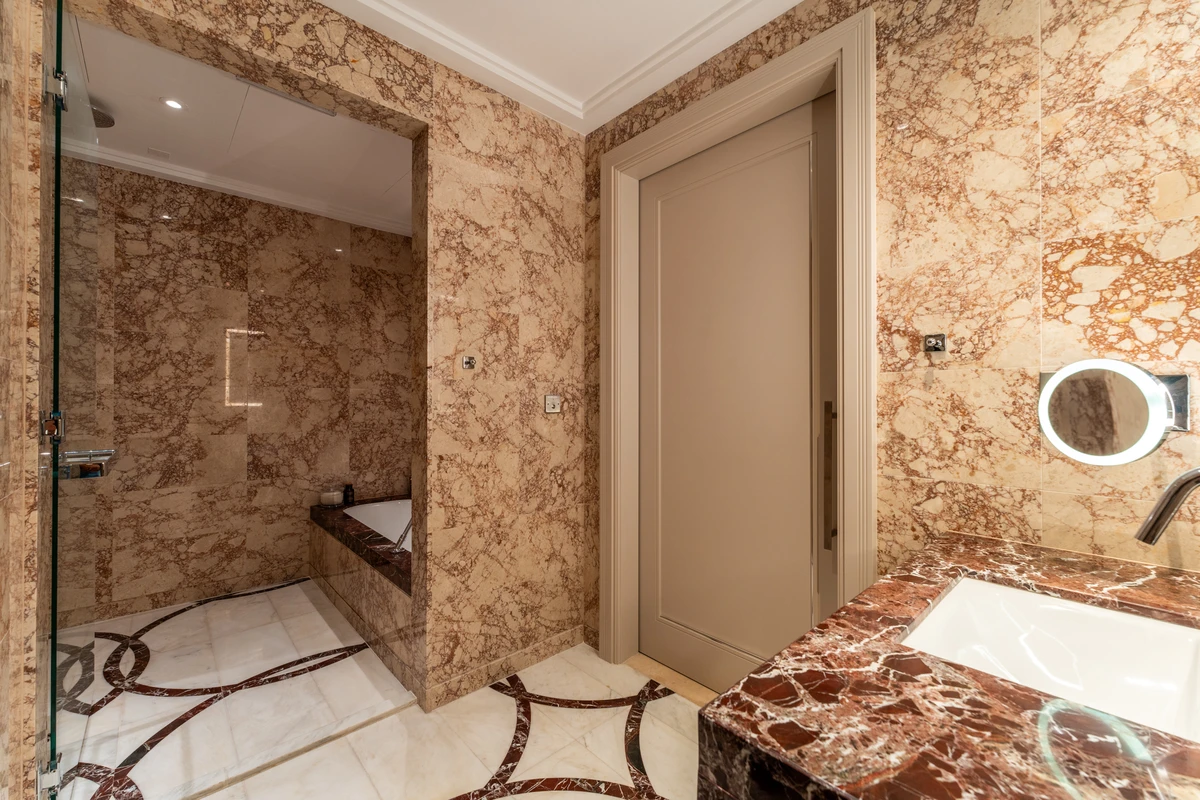 Four Seasons Private Residences Abu Dhabi Phase 1 image