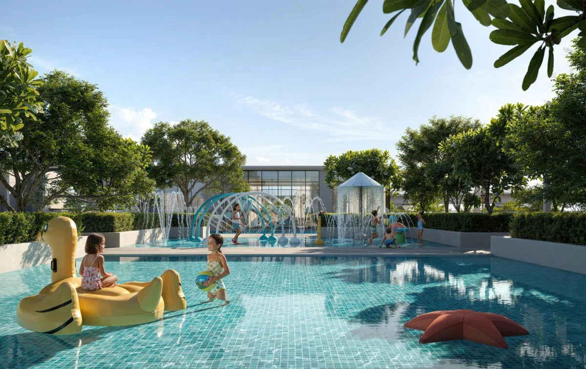 Lyvia By Palace image