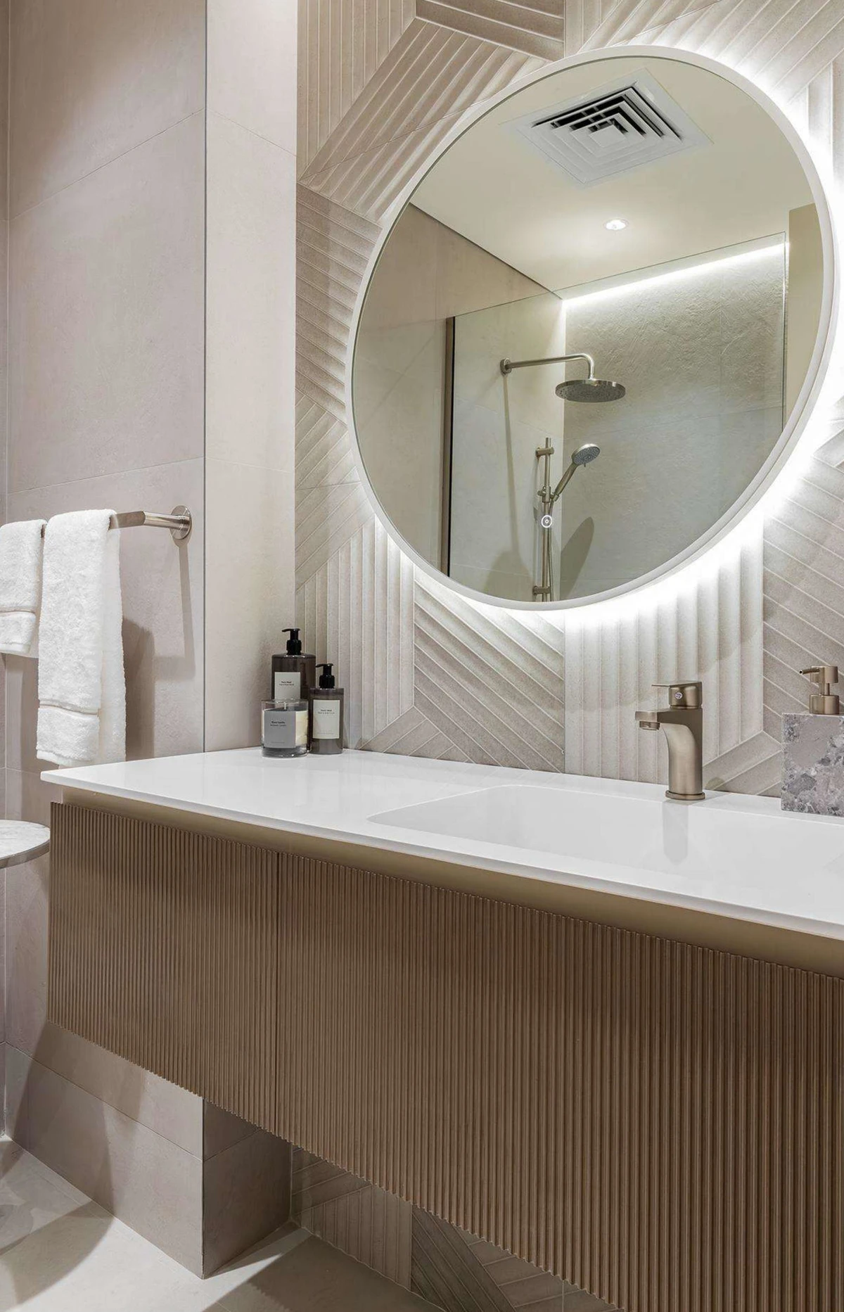 Lum1nar Tower 2 image