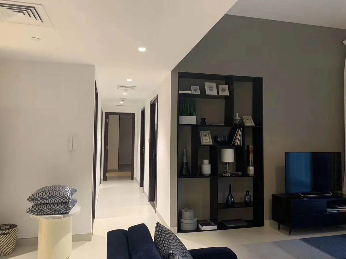 Midtown - Dania image